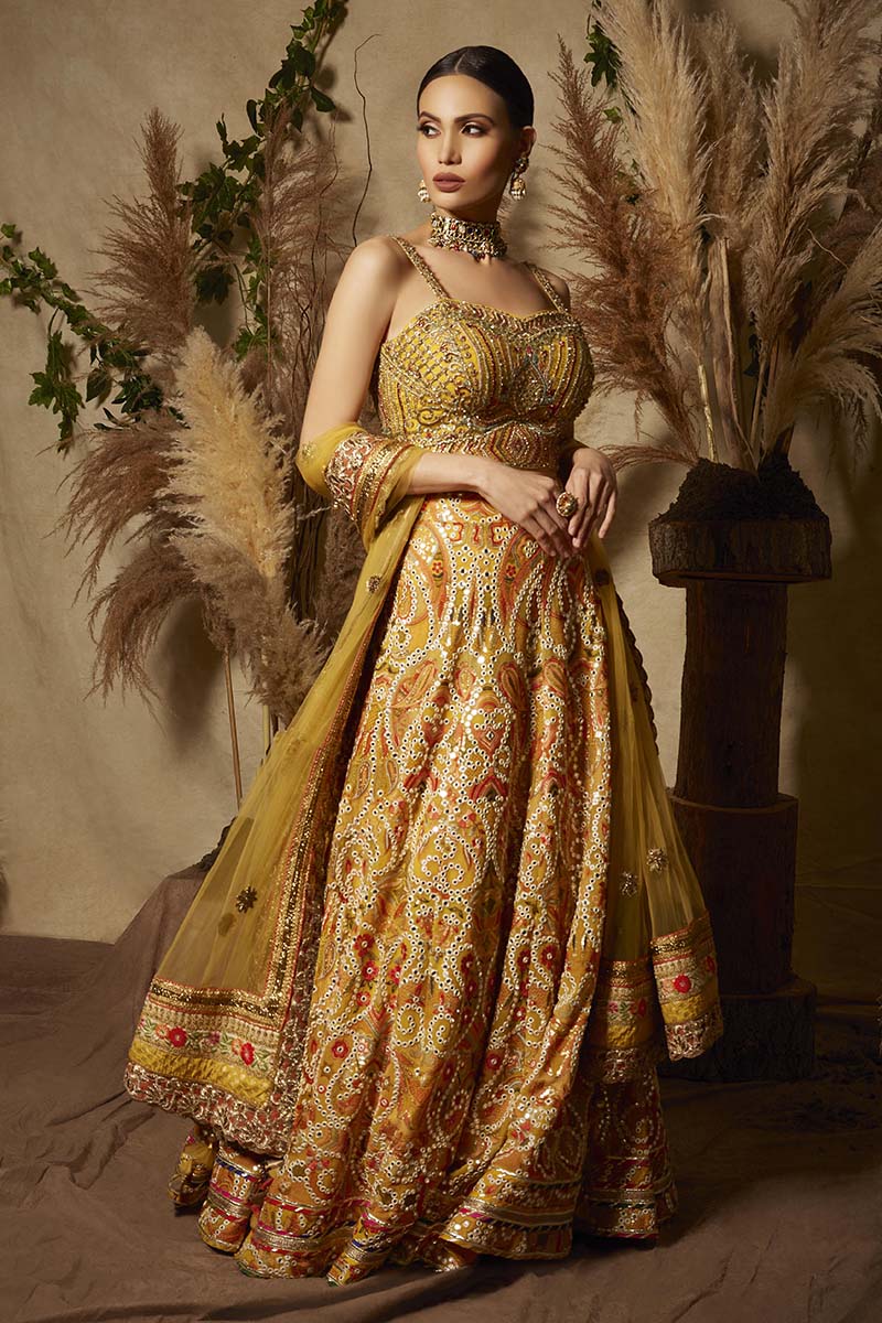 Printed Four Seasons Presents Gown, 3/4th Sleeves at Rs 875 in Surat