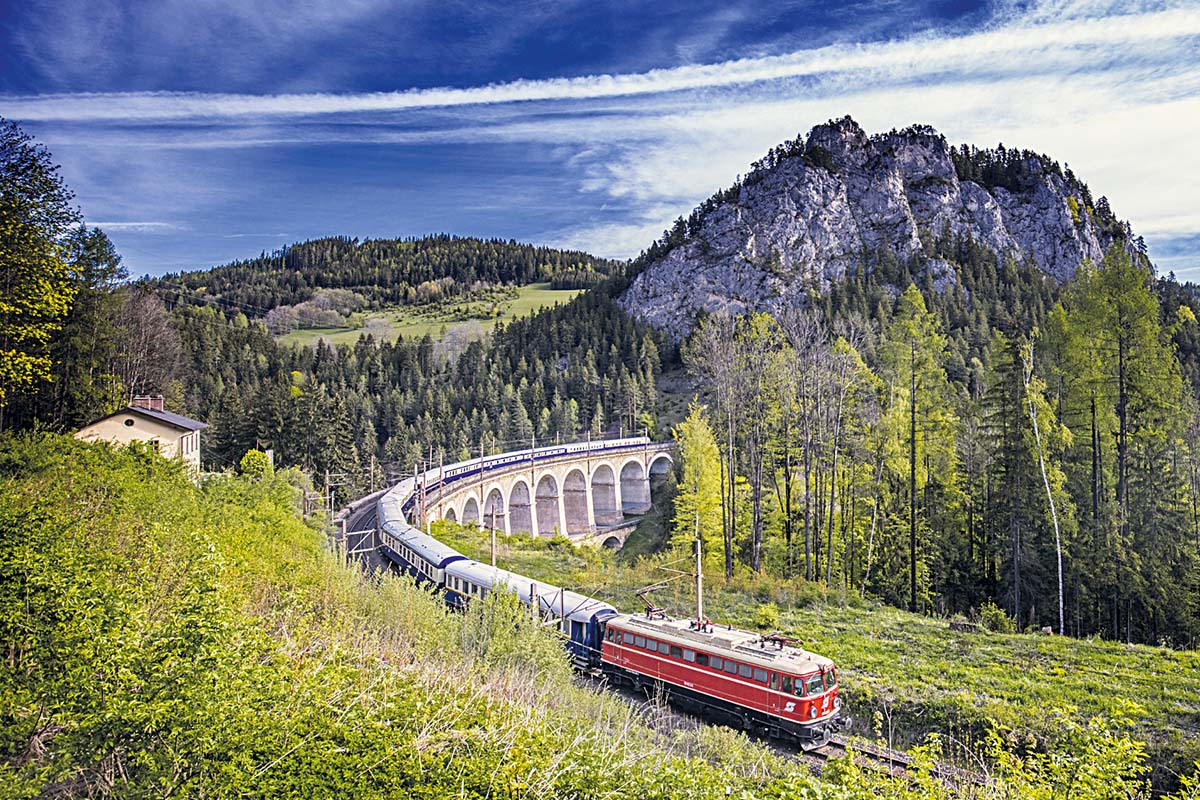 Golden Eagle Luxury Trains